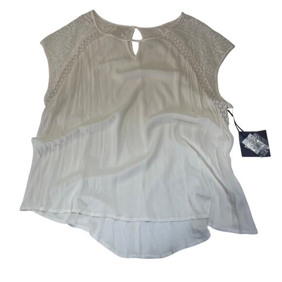 NWT Ava & Viv White Blouse Lace Detail Top - Size Women's 2X 2XL - Picture 1 of 8
